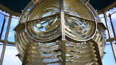 Fresnel lens_lighthouse