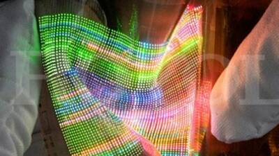 Royole_microLED stretchable display