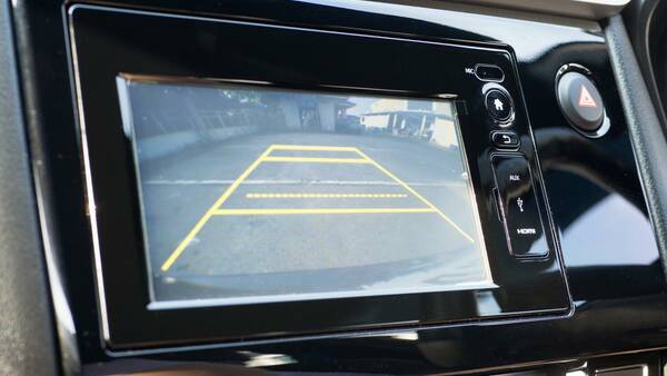 automotive_backup-camera-rearview_cms